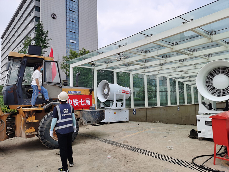鄭通車(chē)載式霧炮機(jī)助力洪災(zāi)災(zāi)后重建工作案例實(shí)拍